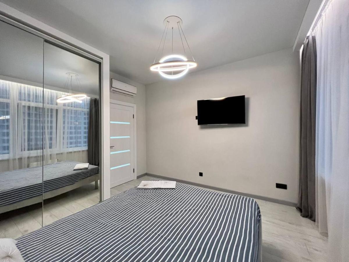 44 Pearl Stylish 1-Bedroom Apartment Odesa Exterior photo
